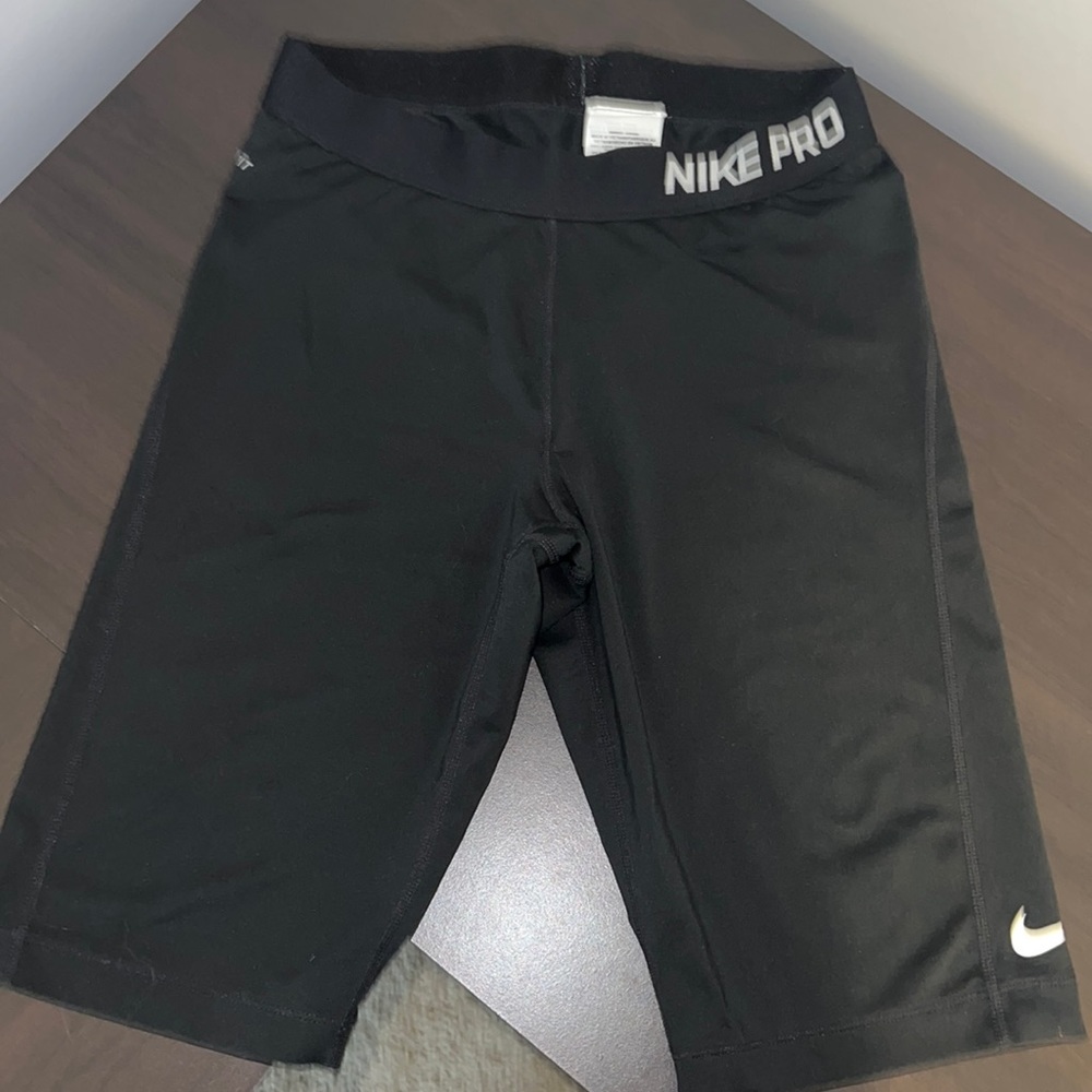Nike biker shorts, size Large, these fit right at the knee